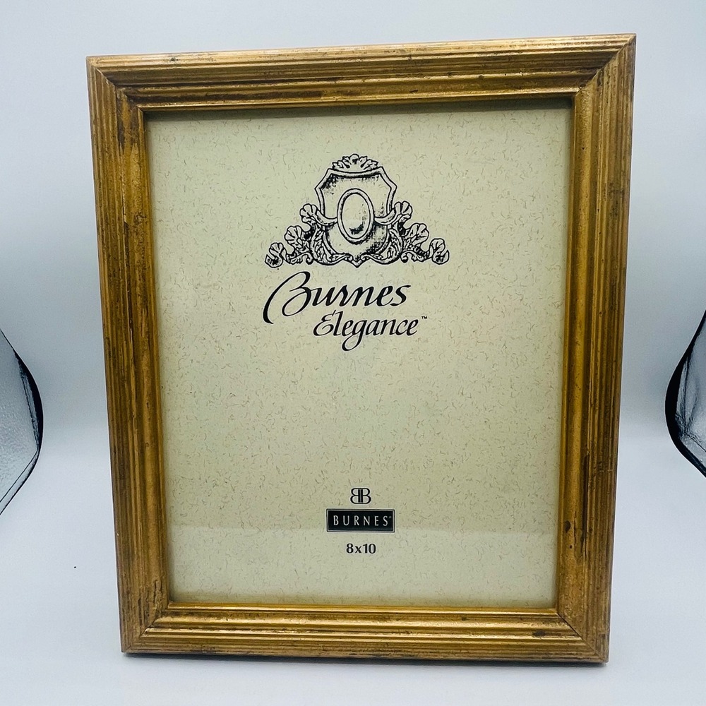 Burnes Elegance 8x10 Gold Wood Picture Frame Fluted Antiqued Tabletop